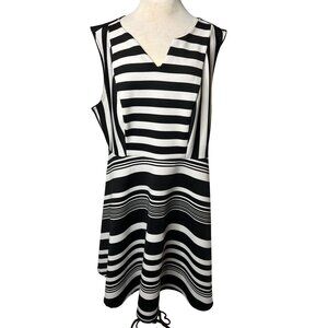 Torrid Striped Fit & Flare Dress Size 4 Black & White Polyester/Spandex Midi USA
